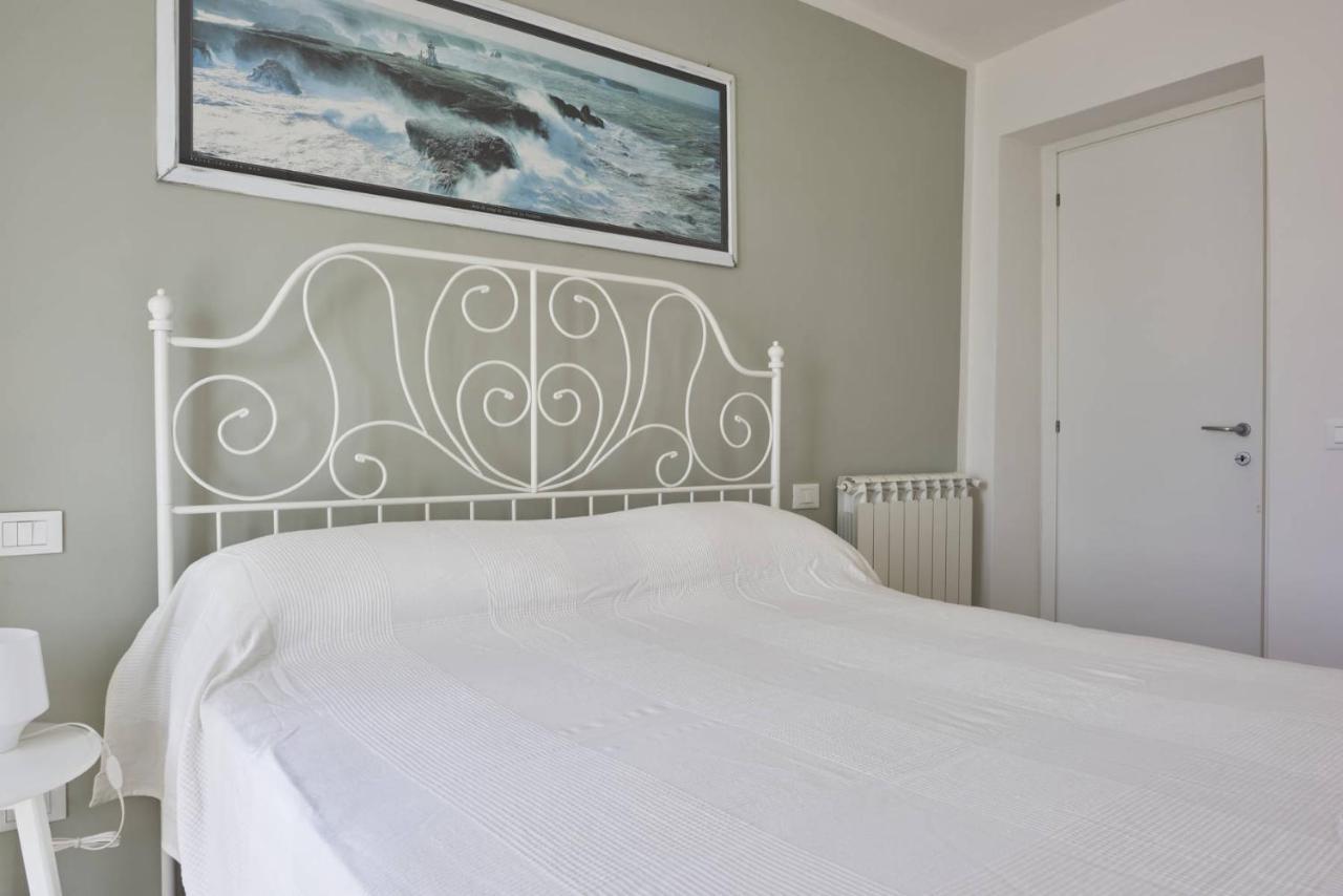 Marea Apartment Леричи Екстериор снимка